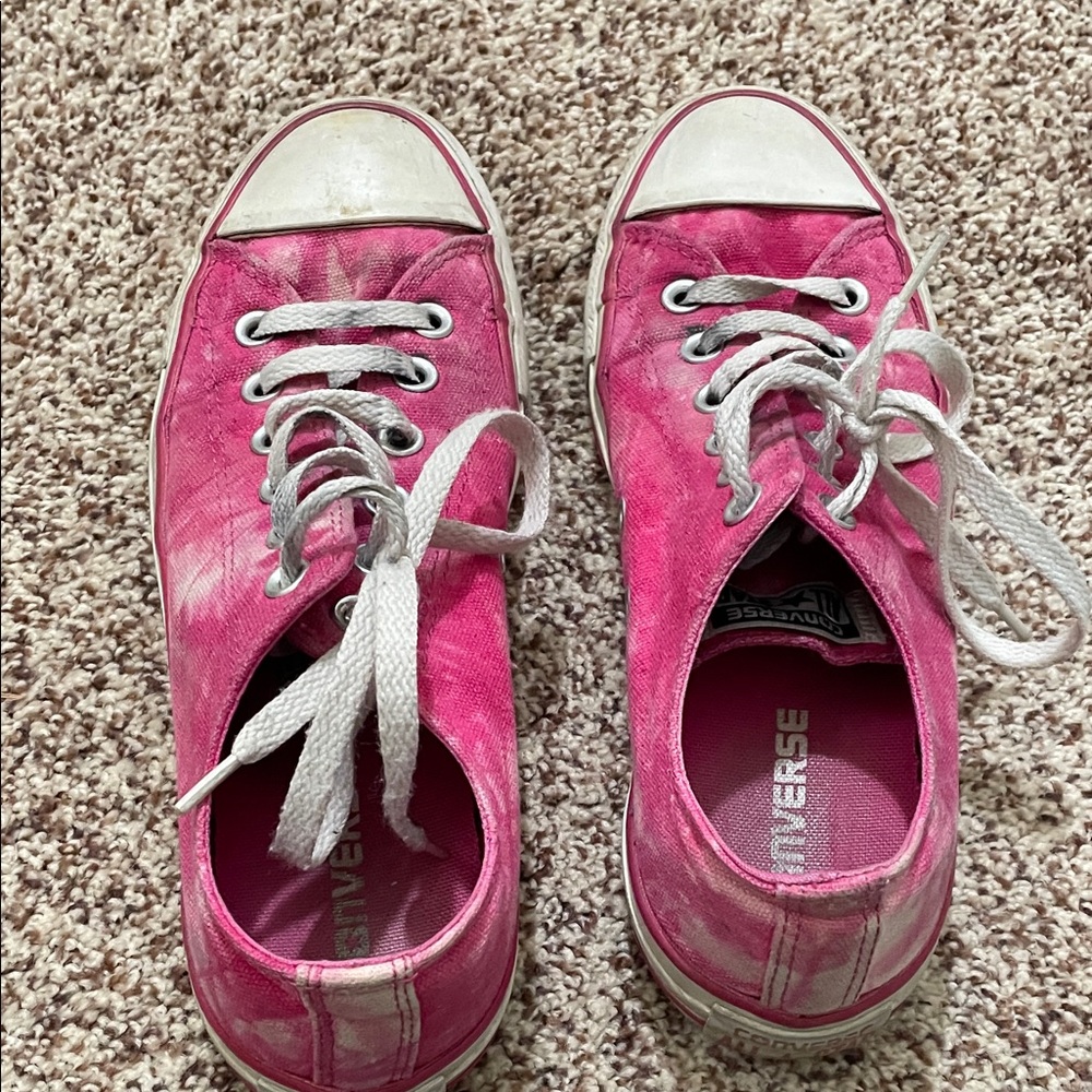 Converse women’s Sneakers in Bright Pink and White tie and dye